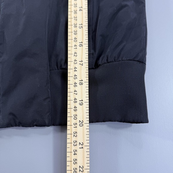 Lululemon Jacket Womens 4 Black Reversible Bomber Puffer Zip Pockets Athletic - Picture 8 of 8